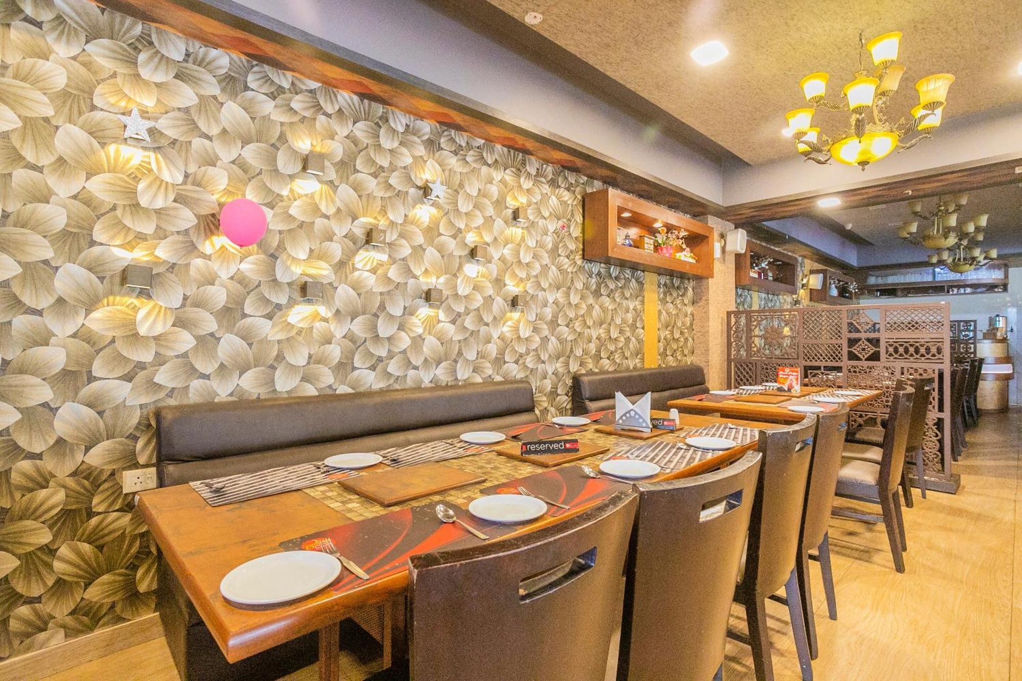 Super Collection O Indian Suites Near Sitara Restaurant Bangalore Exterior foto